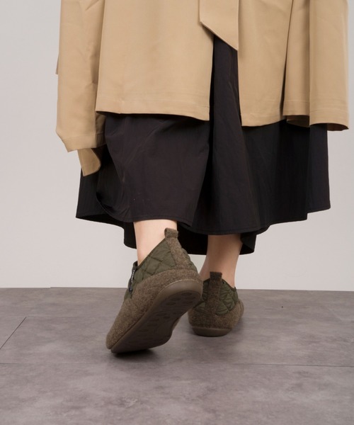 VERBENAS（ベルベナス）の「【VERBENAS/ベルベナス】ダウンスリッポン　キルティング（スリッポン・レディース・ブラック/チャコールグレー/カーキ・36/37/38）」の8枚目の写真