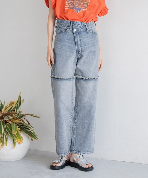 LOWRYS FARM（ローリーズファーム）の「ＣＯＮＥ／アシメデニムパンツ　991524（デニムパンツ・レディース・ホワイト/ブルー/ネイビー/ブルー系その他/ブルー系その他2・SMALL/MEDIUM/LARGE）」の5枚目の写真