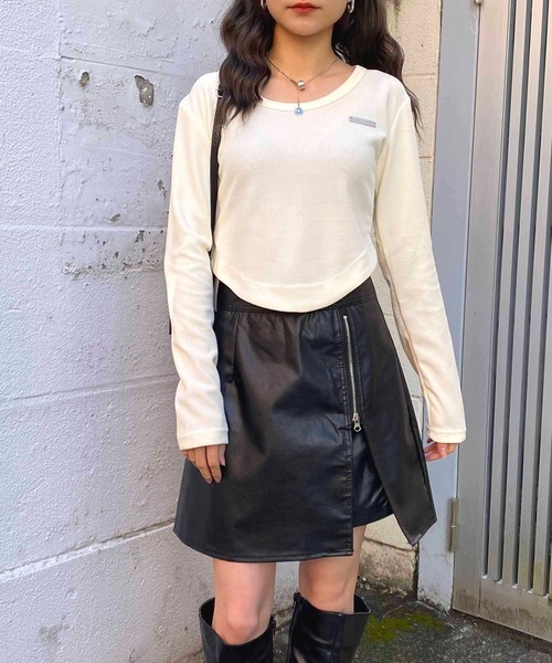 NANEA(ナネア)の「ワンポイント Uネッククロップドカットソー(Tシャツ/カットソー・レディース・アイボリー/グレー・X-LARGE/LARGE/MEDIUM/SMALL)」の8枚目の写真