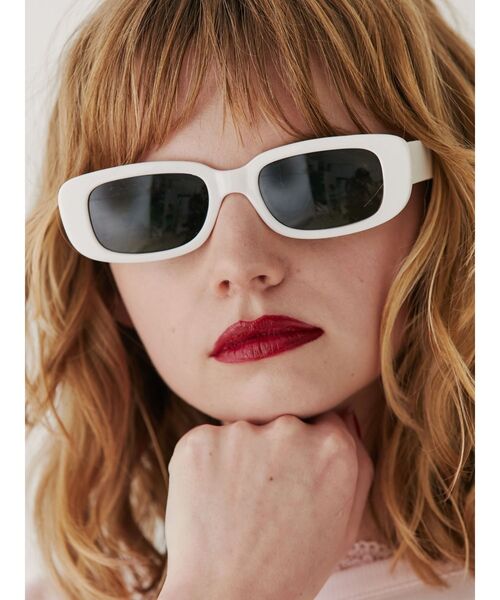 jouetie（ジュエティ）の「カラーレンズスクエアサングラス（サングラス・レディース・ブラウン/オフホワイト/ブラック・FREE）」の9枚目の写真