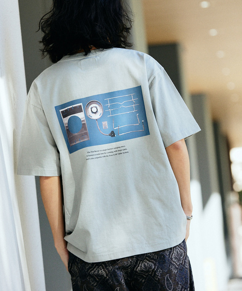 Snow Peak(スノーピーク)の「SNOW PEAK × JOURNAL STANDARD / 別注 UCCP Flat Burner Tshirt(Tシャツ/カットソー・メンズ・ホワイト/ライトグレー・X-LARGE/LARGE/MEDIUM)」の1枚目の写真