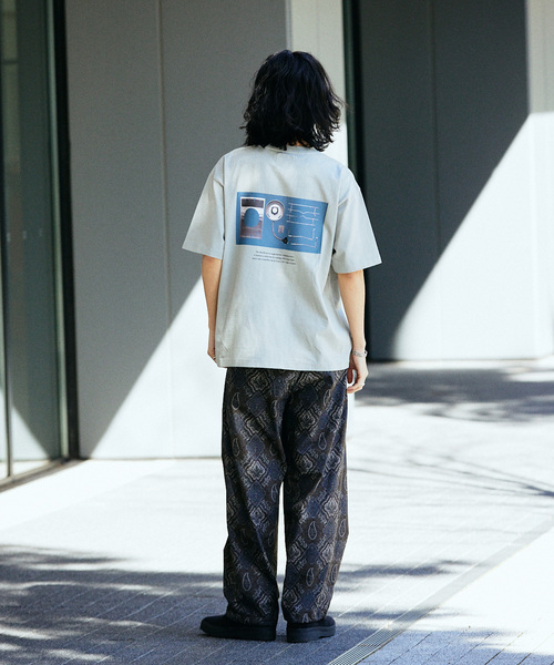 Snow Peak(スノーピーク)の「SNOW PEAK × JOURNAL STANDARD / 別注 UCCP Flat Burner Tshirt(Tシャツ/カットソー・メンズ・ホワイト/ライトグレー・X-LARGE/LARGE/MEDIUM)」の7枚目の写真