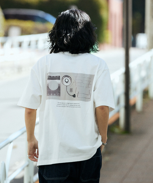 Snow Peak(スノーピーク)の「SNOW PEAK × JOURNAL STANDARD / 別注 UCCP Flat Burner Tshirt(Tシャツ/カットソー・メンズ・ホワイト/ライトグレー・X-LARGE/LARGE/MEDIUM)」の20枚目の写真