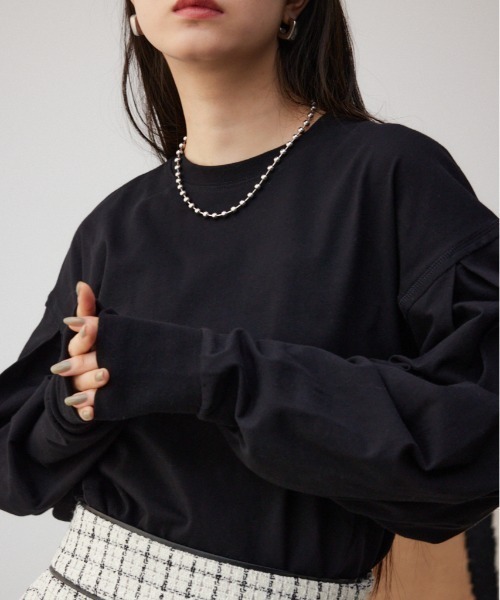 AZUL by moussy（アズールバイマウジー）の「スリーブタックロンT（Tシャツ/カットソー・レディース・ホワイト/ブルー/ブラック・FREE）」の3枚目の写真