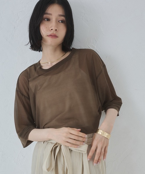 hunch(ハンチ)の「【WEB限定/別注】シアー 半袖Tシャツ(Tシャツ/カットソー・レディース・ブラック/ダークオリーブ/ホワイト・FREE)」の1枚目の写真