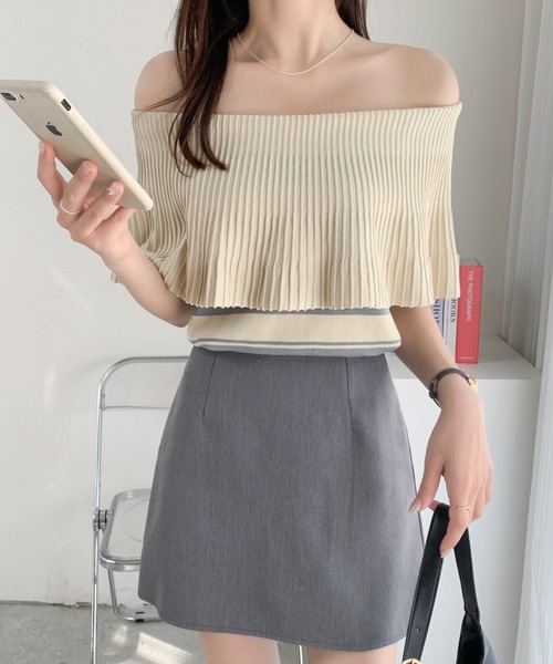 ABITOKYO(アビトーキョー)の「オフショルBIGフリルボーダーニットトップス(ニット/セーター・レディース・ブラック/ベージュ/ネイビー・FREE)」の17枚目の写真