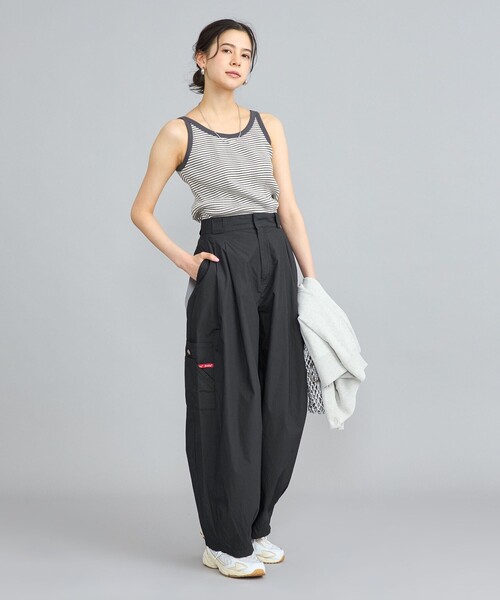 Dickies（ディッキーズ）の「【WEB限定】Dickies（ディッキーズ）コットンダンプバルーンパンツ（その他パンツ・レディース・ブラック/ベージュ・M/L）」の5枚目の写真