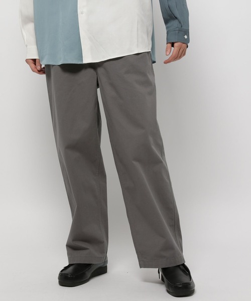 niko and...（ニコアンド）の「1タックライトコットンチノパンツ（チノパンツ・メンズ・ベージュ/グレー/アイボリー・LARGE/MEDIUM）」の11枚目の写真