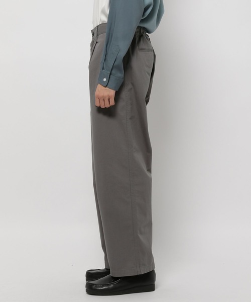 niko and...（ニコアンド）の「1タックライトコットンチノパンツ（チノパンツ・メンズ・ベージュ/グレー/アイボリー・LARGE/MEDIUM）」の18枚目の写真