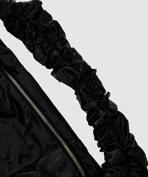 OUAT（オーユーエーティー）の「OFFICE BAG（ショルダーバッグ・メンズ・ブラック・0）」の3枚目の写真