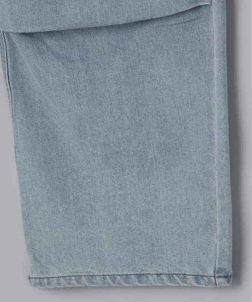 Olu.(オルドット)の「タックデニムパンツ(デニムパンツ・レディース・ライトブルー/ブルー・1/0)」の8枚目の写真