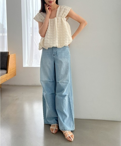 Olu.(オルドット)の「タックデニムパンツ(デニムパンツ・レディース・ライトブルー/ブルー・1/0)」の10枚目の写真