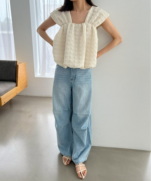 Olu.(オルドット)の「タックデニムパンツ(デニムパンツ・レディース・ライトブルー/ブルー・1/0)」の13枚目の写真