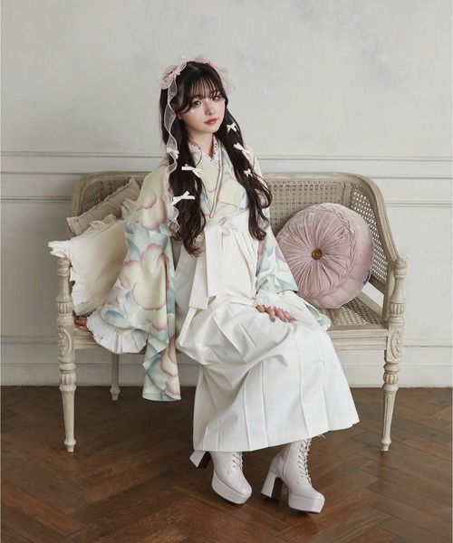 byあしながおじさん(バイアシナガオジサン)の「poyo / byあしながおじさん │ レースアップブーツ(ブーツ・レディース・ダークブラウン/ライトグレー/ブラック/アイボリー・22.5cm/23.0cm/23.5cm/24.0cm/24.5cm)」の9枚目の写真