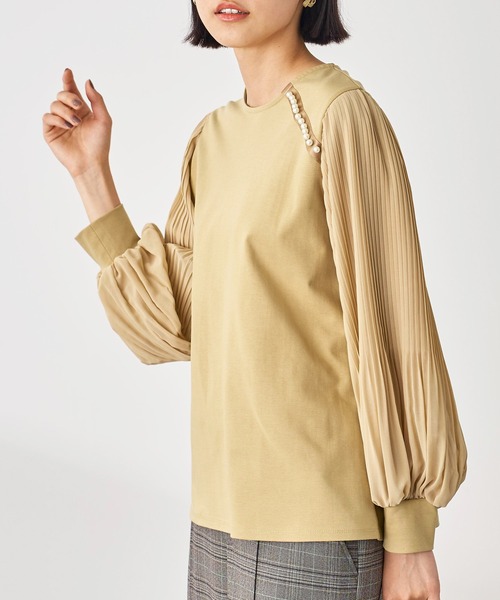 BELLUNA PLUS(ベルーナ)の「パール釦使い袖プリーツプルオーバー(Tシャツ/カットソー・レディース・ネイビー/キャメル・X-LARGE/LARGE/MEDIUM)」の7枚目の写真