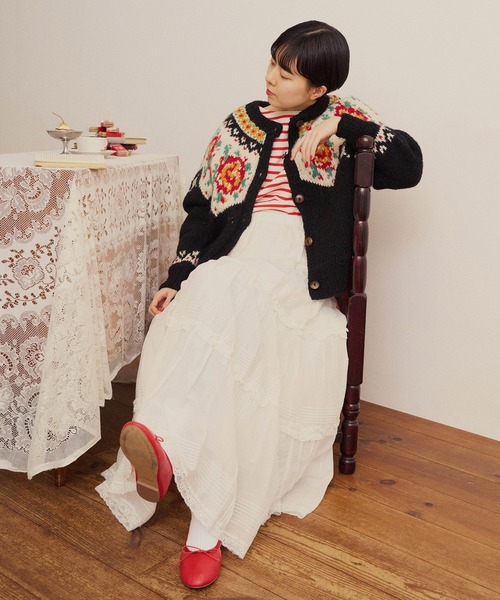 CHILD WOMAN（チャイルドウーマン）の「ネパールギルボックス 花柄求心