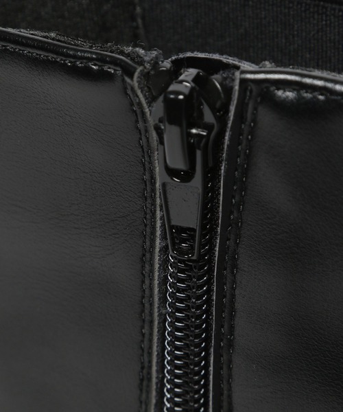 repipi armario（レピピ アルマリオ）の「サイドゴアスニーカーブーツ（ブーツ・キッズ・ブラック/アイボリー・SMALL/LARGE/MEDIUM）」の4枚目の写真