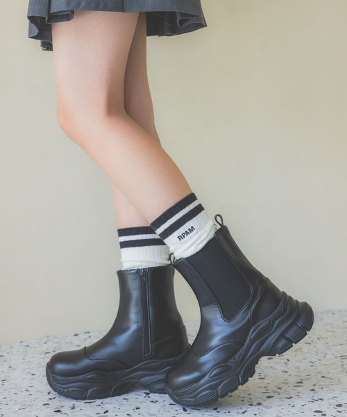 repipi armario（レピピ アルマリオ）の「サイドゴアスニーカーブーツ（ブーツ・キッズ・ブラック/アイボリー・SMALL/LARGE/MEDIUM）」の20枚目の写真