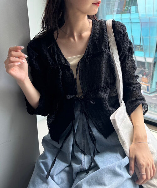 Kastane(カスタネ)の「【前後2WAY】ジゴスリーブシャーリングブラウス(シャツ/ブラウス・レディース・ベージュ/ブラック/アイボリー・FREE)」の14枚目の写真