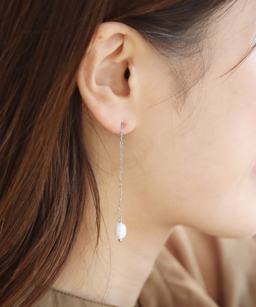 abaskdesign（アバスクデザイン）の「金属アレルギー対応 淡水パールロングピアス（ピアス（両耳用）・レディース・シルバー/ゴールド・FREE）」の3枚目の写真