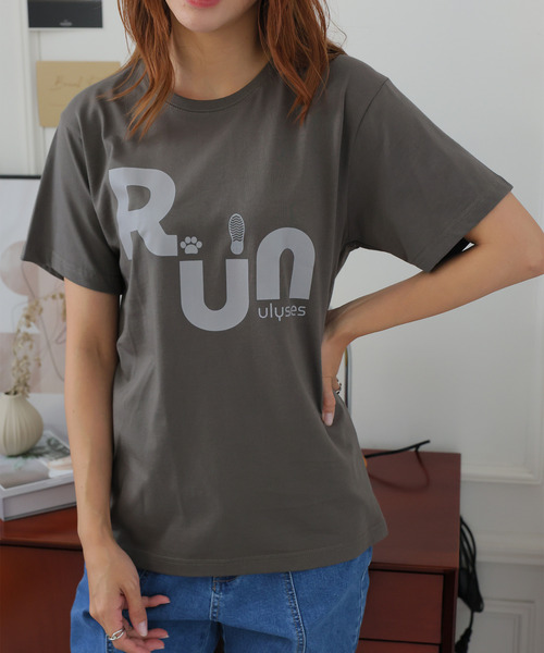 Girly Doll(ガーリードール)の「オリジナルプリントRUNTシャツ(Tシャツ/カットソー・レディース・ピンク/ベージュ/ダークグレー・F)」の10枚目の写真