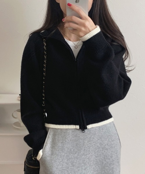 LAUIR（ラウアー）の「配色ショート丈ダブルジップニット（ニット/セーター・レディース・ブラック/グレイッシュベージュ/アイボリー・LARGE/MEDIUM）」の4枚目の写真
