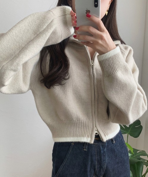 LAUIR（ラウアー）の「配色ショート丈ダブルジップニット（ニット/セーター・レディース・ブラック/グレイッシュベージュ/アイボリー・LARGE/MEDIUM）」の8枚目の写真