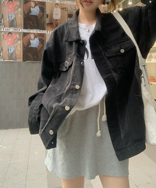 c.u.l(シーユーエル)の「ウォッシュ加工 オーバーサイズ デニムジャケット culw748(デニムジャケット・レディース・ブラック・L/M)」の4枚目の写真