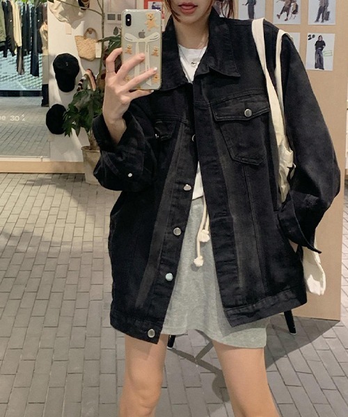 c.u.l(シーユーエル)の「ウォッシュ加工 オーバーサイズ デニムジャケット culw748(デニムジャケット・レディース・ブラック・L/M)」の7枚目の写真