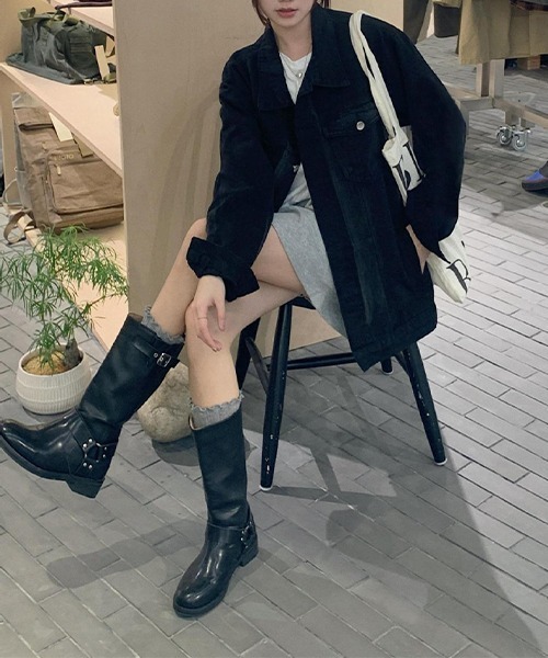 c.u.l(シーユーエル)の「ウォッシュ加工 オーバーサイズ デニムジャケット culw748(デニムジャケット・レディース・ブラック・L/M)」の15枚目の写真