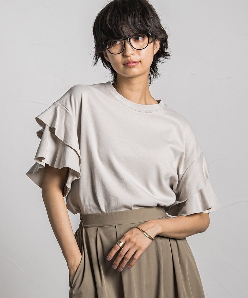 MAYSON GREY(メイソングレイ)の「レイヤースリーブプルオーバー≪手洗い可能≫(Tシャツ/カットソー・レディース・ブラック/ホワイト/ライトグレー/ボルドー・M)」の3枚目の写真