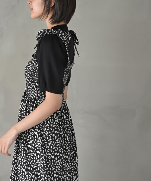 rps（アールピーエス）の「シャーリング肩リボンワンピース