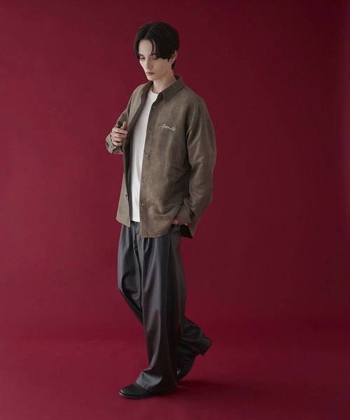 LUCY（ルーシー）の「LUCY/フェイクスウェードワンポイントBIGロングスリーブシャツ（シャツ/ブラウス・メンズ・ブラウン/チャコール/ライトベージュ・MEDIUM/LARGE）」の20枚目の写真