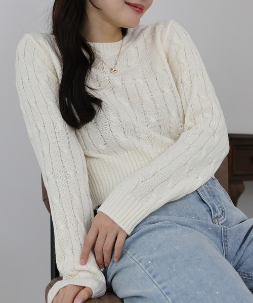 BLUEEAST（ブルーイースト）の「《新色追加》ケーブルニットトップス（ニット/セーター・レディース・ネイビー/グレー/アイボリー/ボルドー/ピンク・MEDIUM）」の7枚目の写真