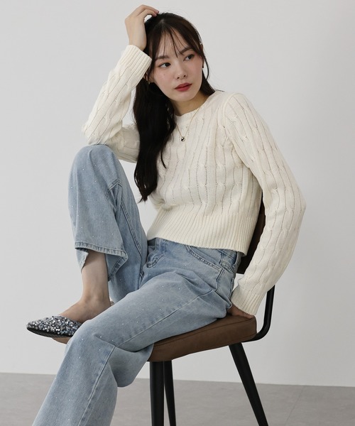 BLUEEAST（ブルーイースト）の「《新色追加》ケーブルニットトップス（ニット/セーター・レディース・ネイビー/グレー/アイボリー/ボルドー/ピンク・MEDIUM）」の11枚目の写真