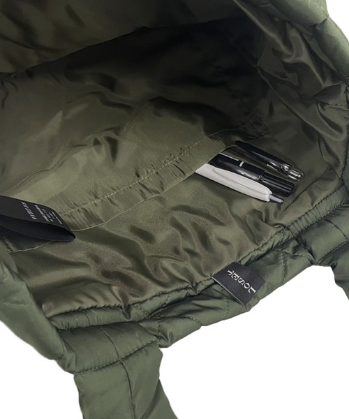 DAY CLOSET(デイ クローゼット)の「【A4対応】ムード漂う英字タグキルティングトートバッグ(トートバッグ・レディース・ブラック/カーキ/モカ・ONE SIZE)」の16枚目の写真