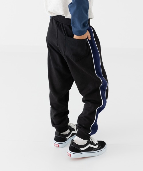 JAM & LINK（ジャムアンドリンク）の「脇ライン 裏毛スウェットパンツ（スウェットパンツ・キッズ・オートミール/ネイビー/ブラック/カーキ・100cm/110cm/120cm/130cm/140cm/150cm/160cm）」の2枚目の写真