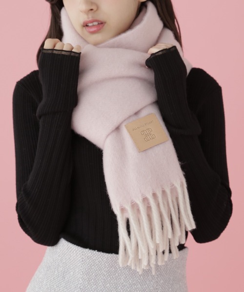 JILL by JILL STUART（ジルバイジルスチュアート）の「◇レザータグ ループヤーンストール（ストール/ショール・レディース・ブルー/ホワイト/ピンク/ピンク系その他2/ブルー系その他/ピンク系その他/ブルー系その他2・FREE）」の7枚目の写真