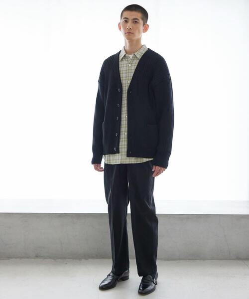 URBAN RESEARCH(アーバンリサーチ)の「new basic COTTON CASHMERE WIDE RIB CARDIGAN(カーディガン/ボレロ・メンズ・チャコールグレー/ブラック/ネイビー・MEDIUM/LARGE)」の6枚目の写真