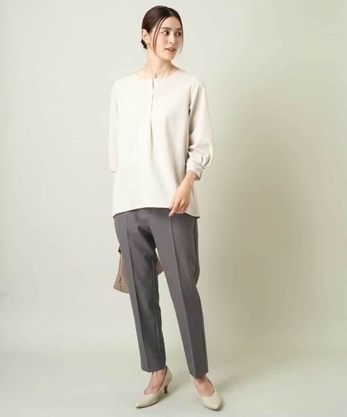 a.v.v(アーヴェヴェ)の「キーネックタックスリーブトップス(Tシャツ/カットソー・レディース・グレー系その他/ブラック/ホワイト・36/34/40/38/42)」の8枚目の写真