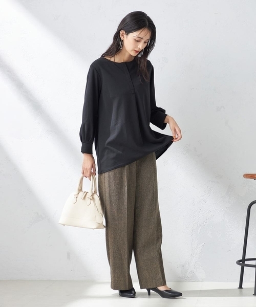 a.v.v(アーヴェヴェ)の「キーネックタックスリーブトップス(Tシャツ/カットソー・レディース・グレー系その他/ブラック/ホワイト・36/34/40/38/42)」の11枚目の写真