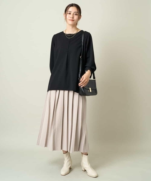 a.v.v(アーヴェヴェ)の「キーネックタックスリーブトップス(Tシャツ/カットソー・レディース・グレー系その他/ブラック/ホワイト・36/34/40/38/42)」の14枚目の写真