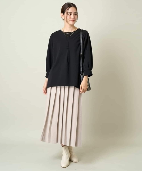 a.v.v(アーヴェヴェ)の「キーネックタックスリーブトップス(Tシャツ/カットソー・レディース・グレー系その他/ブラック/ホワイト・36/34/40/38/42)」の16枚目の写真