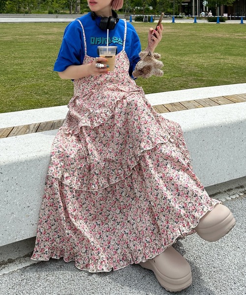 Alley Tokyo（アリートーキョー）の「フリルティアードキャミ