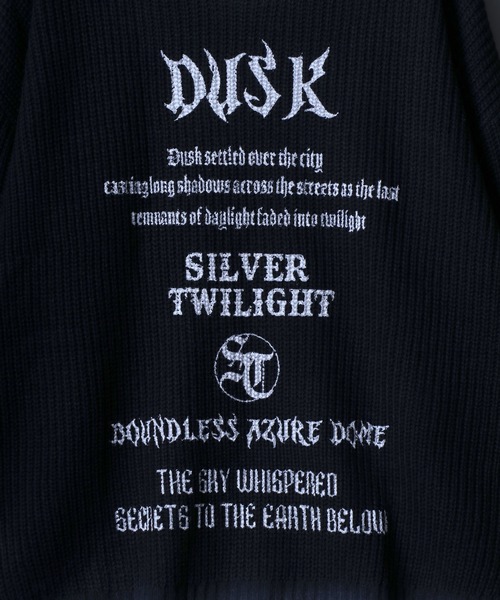 ANPAS(アンパス)の「Spray Lettering&Logo Print knit/スプレー加工 レタリング&ロゴプリント デザインニット プルオーバー クルーネック(ニット/セーター・メンズ・ホワイト/ブラック・M/L)」の6枚目の写真