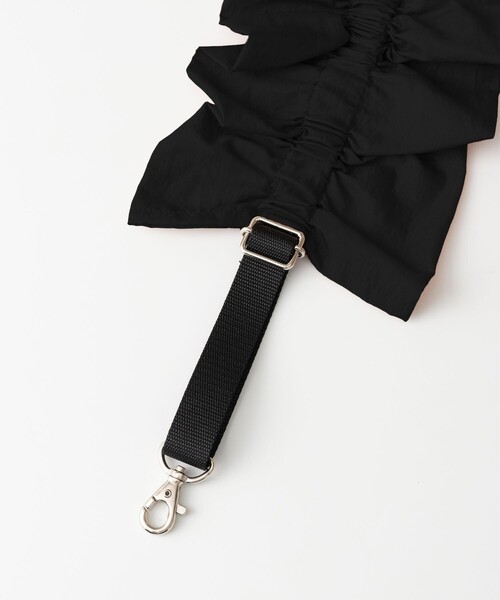 HOUGA（ホウガ）の「【HOUGA/ホウガ】frill strap/マルチフリルストラップ/スマホショルダー（スマホグッズ・レディース・ブラック・FREE）」の4枚目の写真