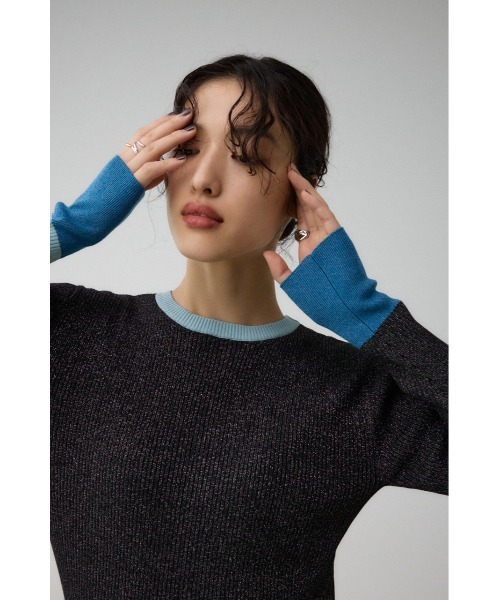AZUL by moussy(アズールバイマウジー)の「グリッターリブ長袖ニットトップス(ニット/セーター・レディース・ブラック/グレー・SMALL/MEDIUM)」の3枚目の写真