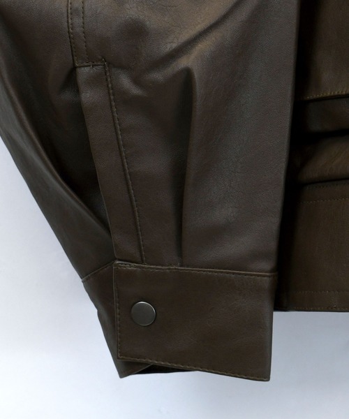 おしゃれスタ（オシャレスタ）の「Vintage-like synthetic leather A-2 jacket/ヴィンテージライク 合成皮革 A-2 ジャケット オーバーサイズ メンズ レディース（ブルゾン・メンズ・ブラウン/ブラック・M/L/XL）」の5枚目の写真