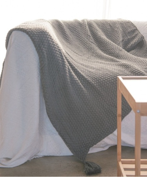 Made in I（メイドインアイ）の「タッセルニットブランケット（ブランケット・レディース・アイボリー/ベージュ/グレー・FREE）」の6枚目の写真