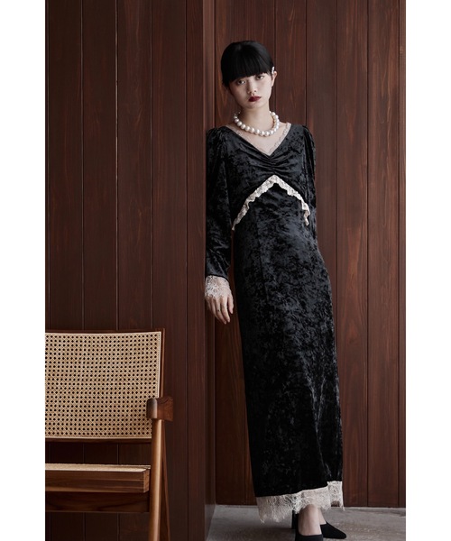 etoll.（エトル）の「クラッシュベロアランジェリー風ドレス（ドレス